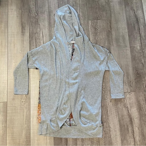 Hummingbird Medium Womens Cover‎ Up Open Cardigan Gray Fall Pattern